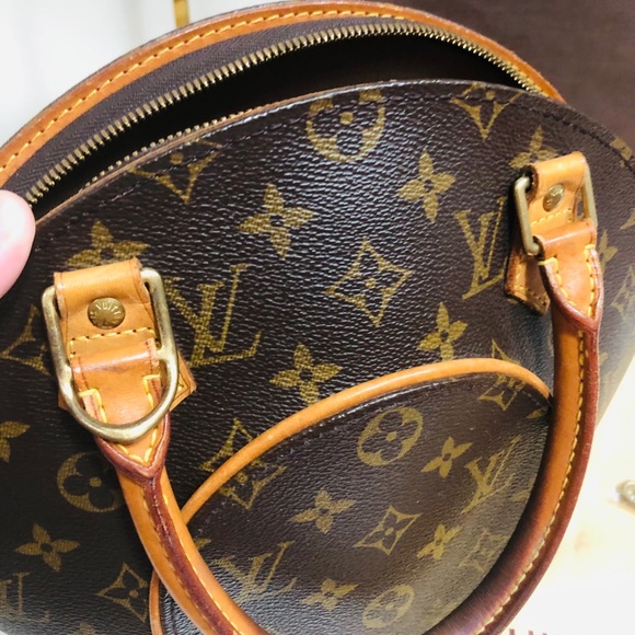 💯Authentic Ellipse PM (Authenticated by poshmark) - Picture 7 of 12